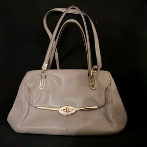 Coach Shoulder Bag! Like NEW.